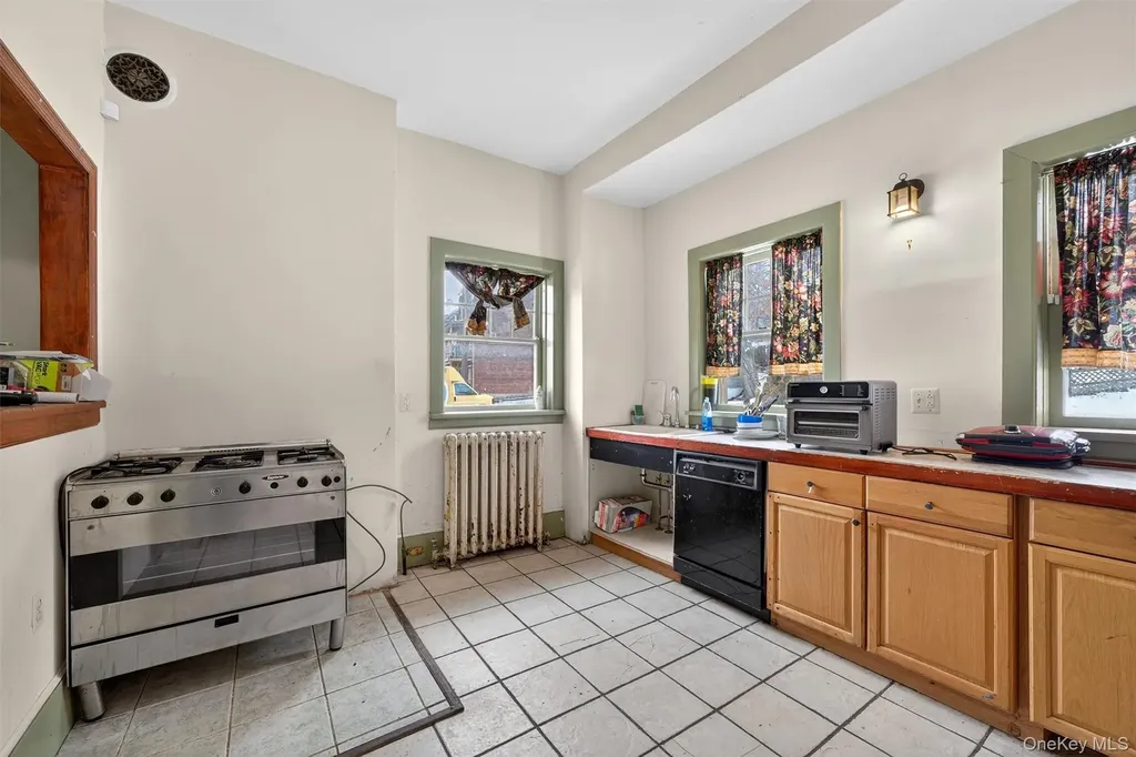 58 Leroy Place Newburgh NY 12550