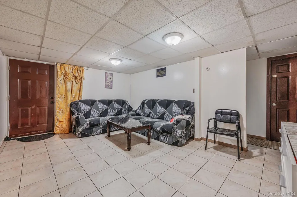 15007 85th Drive Briarwood NY 11432