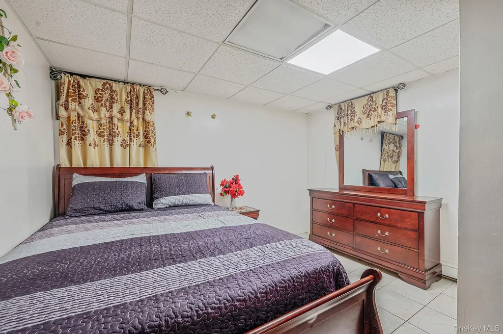 15007 85th Drive Briarwood NY 11432