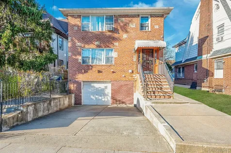 15007 85th Drive Briarwood NY 11432