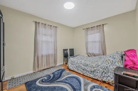 15007 85th Drive Briarwood NY 11432