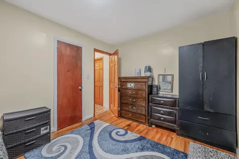 15007 85th Drive Briarwood NY 11432