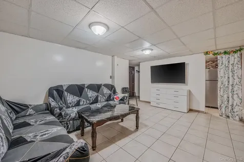 15007 85th Drive Briarwood NY 11432