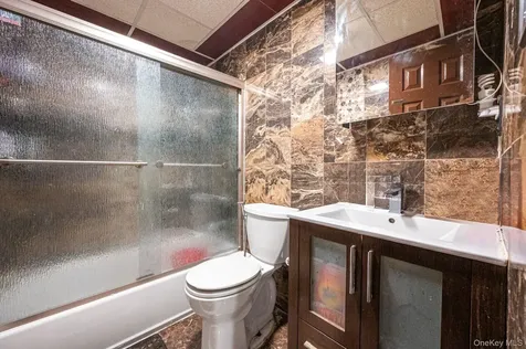 15007 85th Drive Briarwood NY 11432