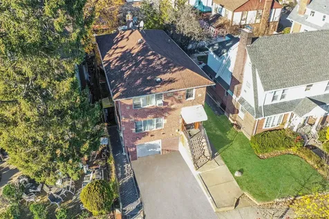 15007 85th Drive Briarwood NY 11432