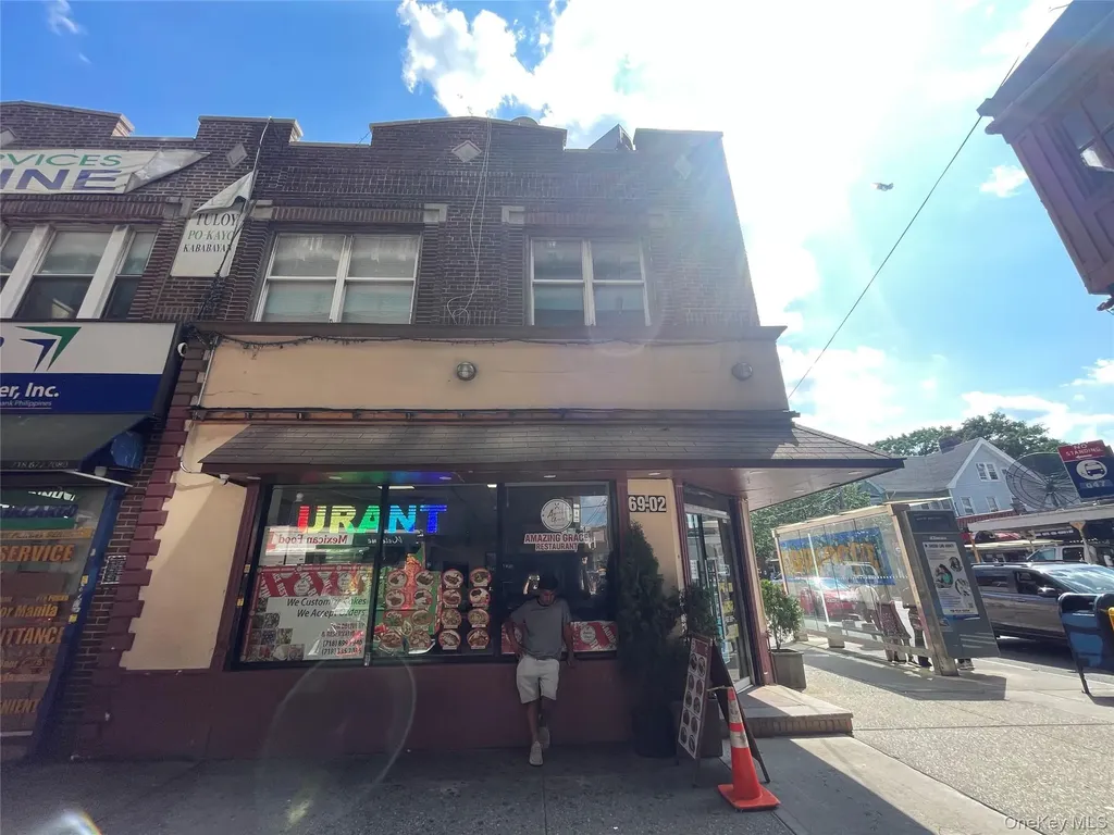 6902 Roosevelt Avenue Flushing NY 11377
