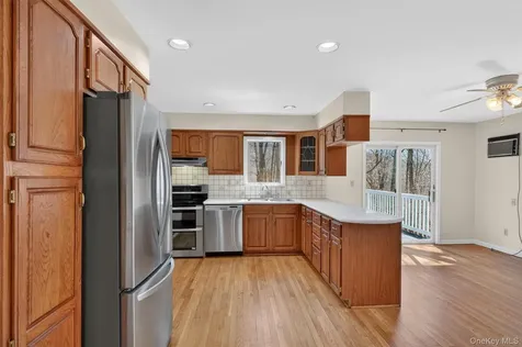 11 Shawnee Road Putnam Valley NY 10579