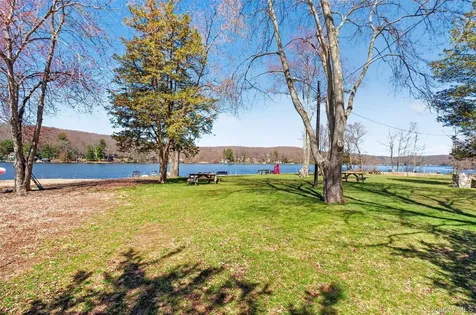 11 Shawnee Road Putnam Valley NY 10579