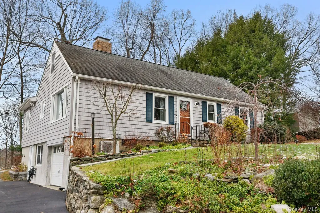 53 Hillcrest Avenue Brewster NY 10509