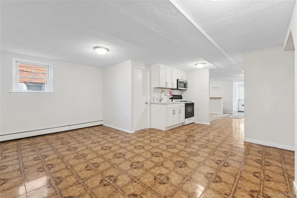 154-27 20th Road Whitestone NY 11357