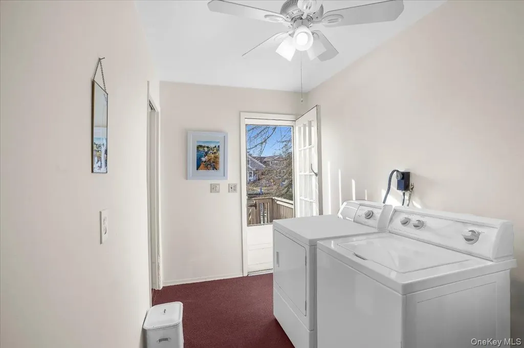 182 Connetquot Drive Oakdale NY 11769