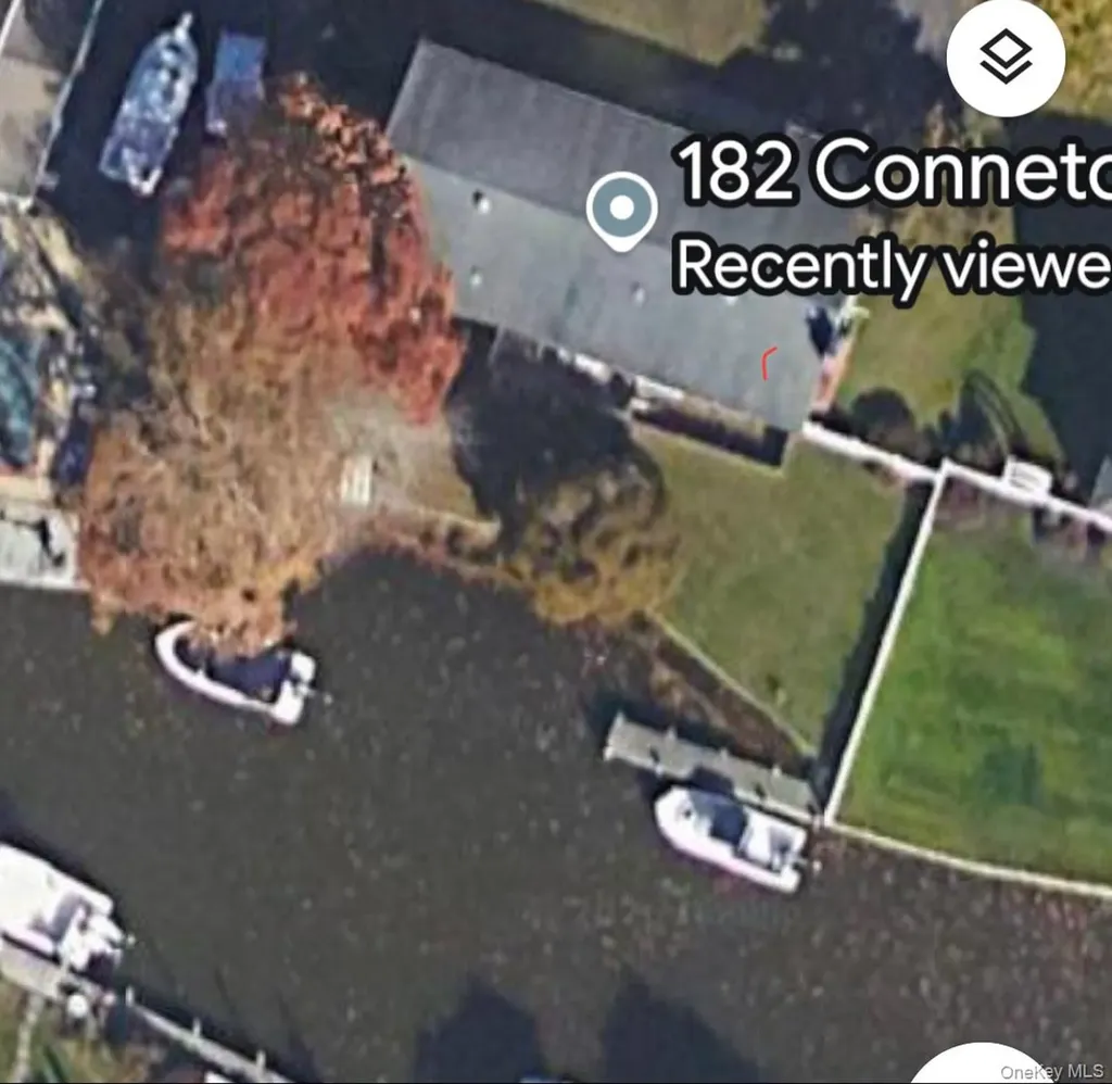 182 Connetquot Drive Oakdale NY 11769