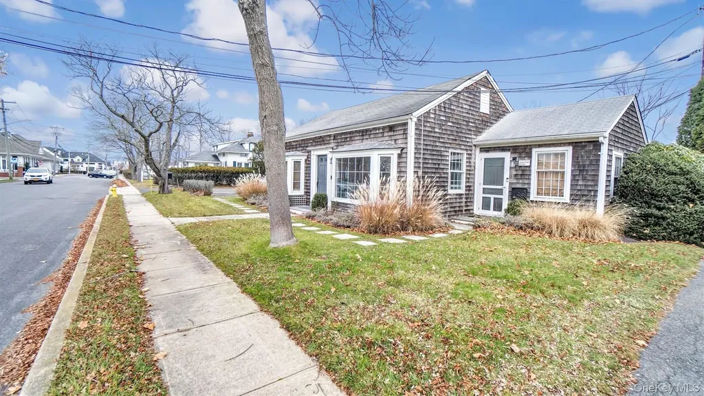 16 Library Avenue Westhampton Beach NY 11978
