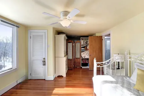 58 Wildwood Drive South Fallsburg NY 12779