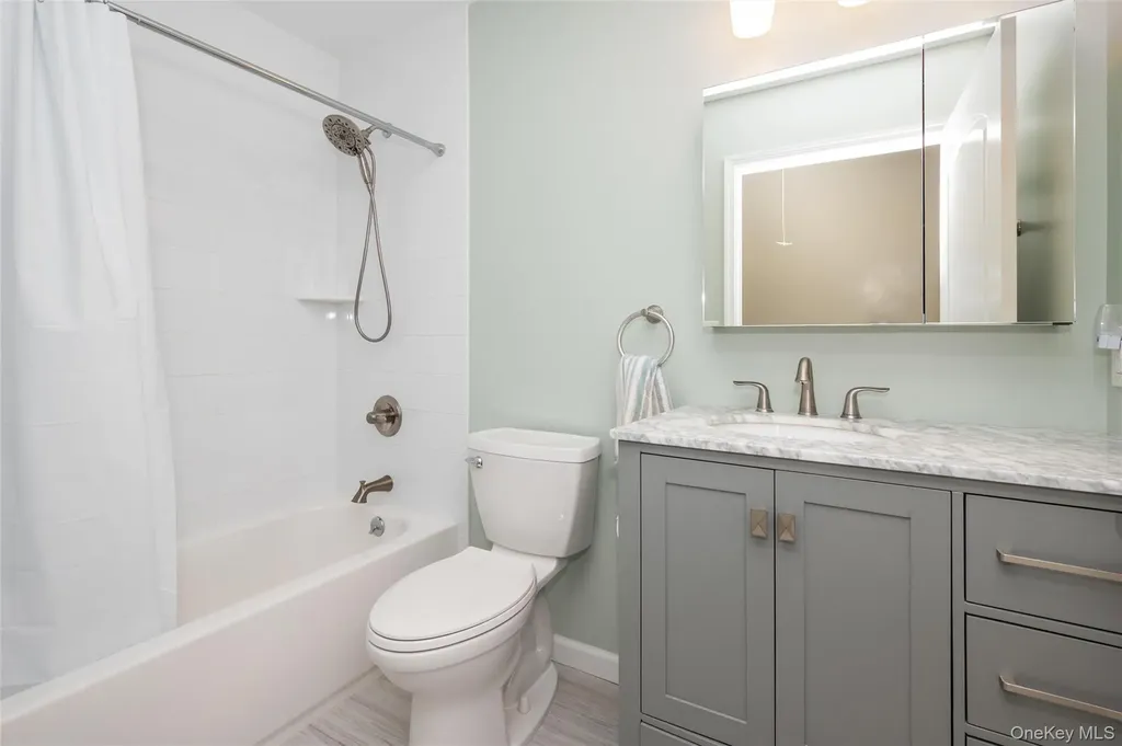 2319 Willow Street Wantagh NY 11793