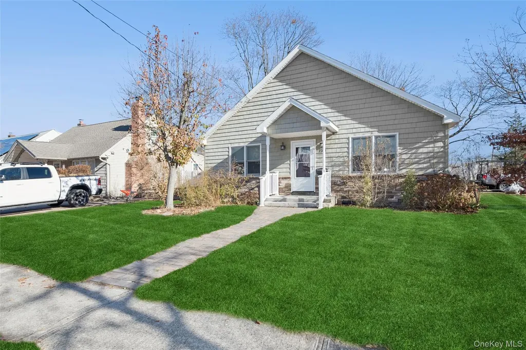 2319 Willow Street Wantagh NY 11793