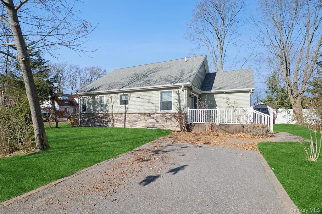 2319 Willow Street Wantagh NY 11793