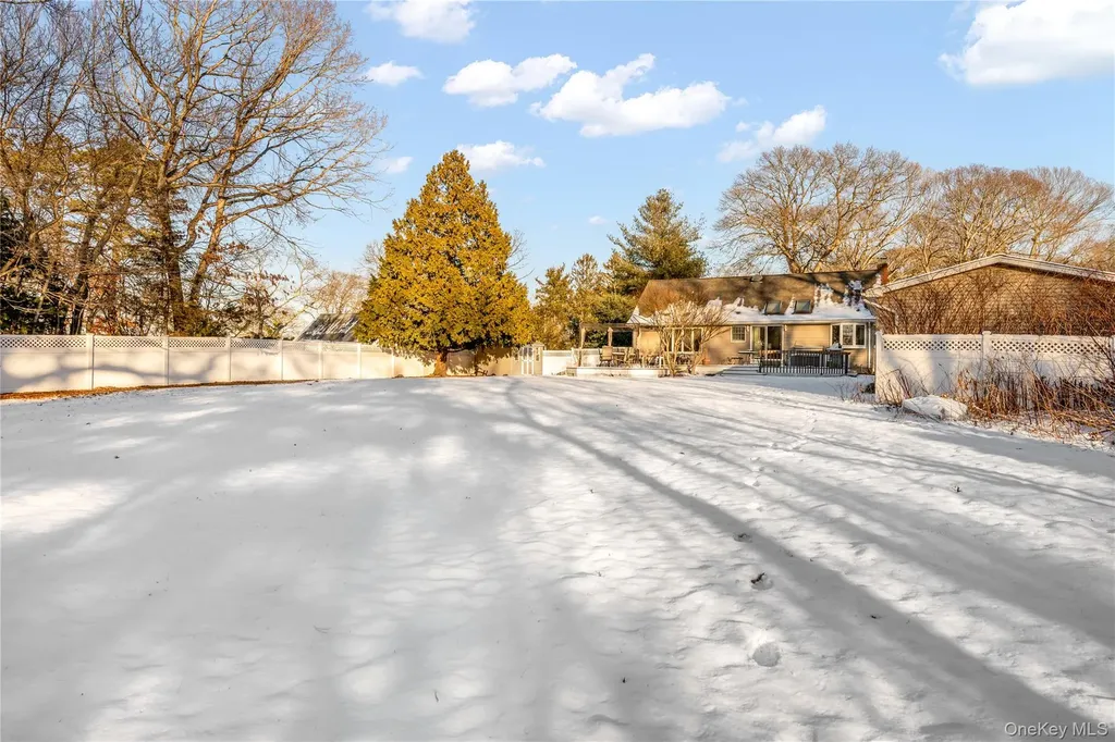 378 Mac Arthur Boulevard Hauppauge NY 11788