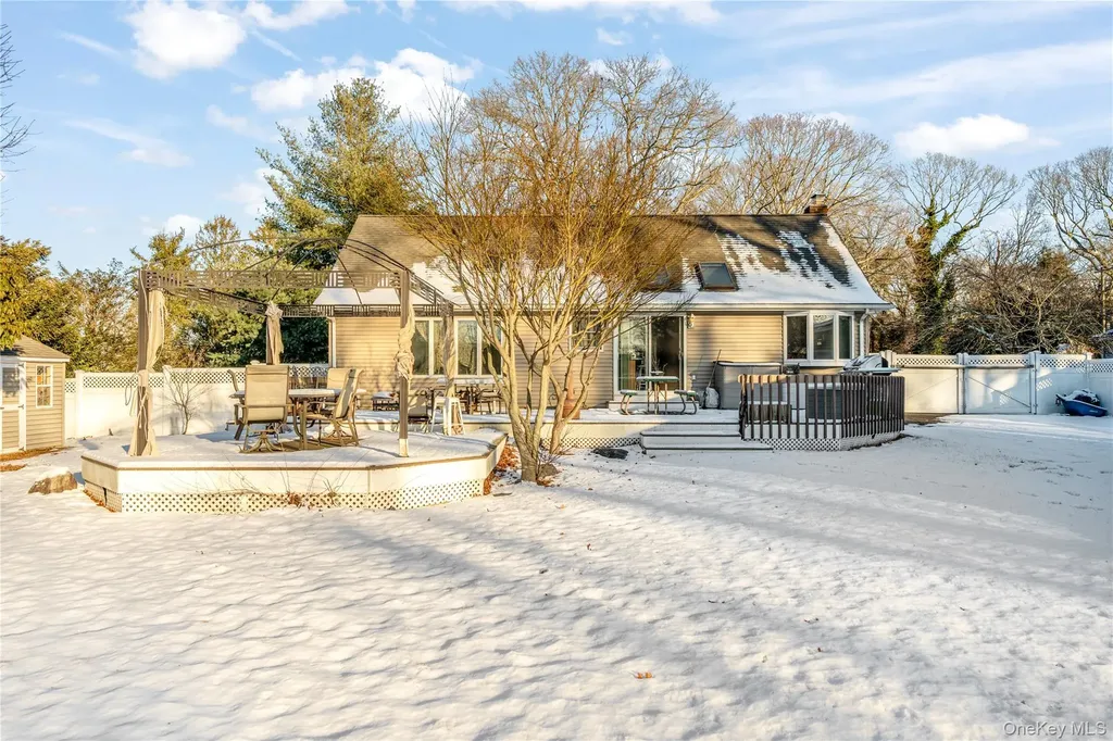 378 Mac Arthur Boulevard Hauppauge NY 11788