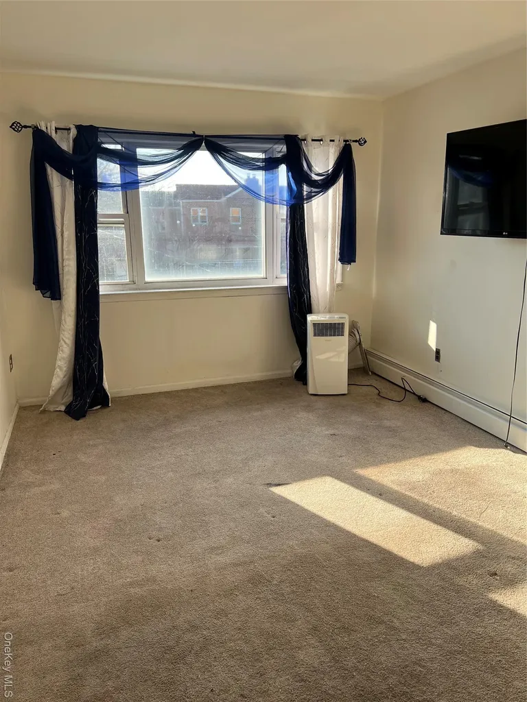 1461 E 233rd Street Bronx NY 10466