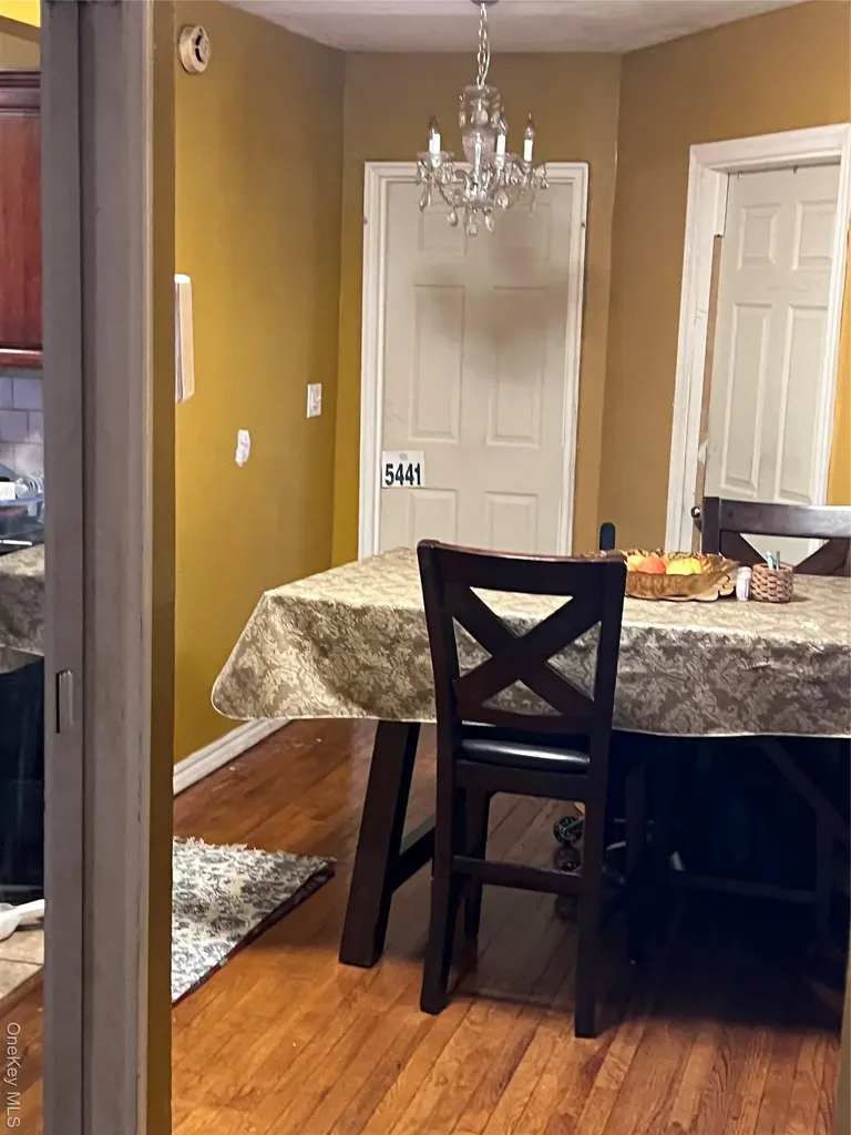 1461 E 233rd Street Bronx NY 10466