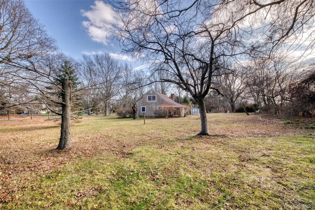 65 Greenway W Orient NY 11957