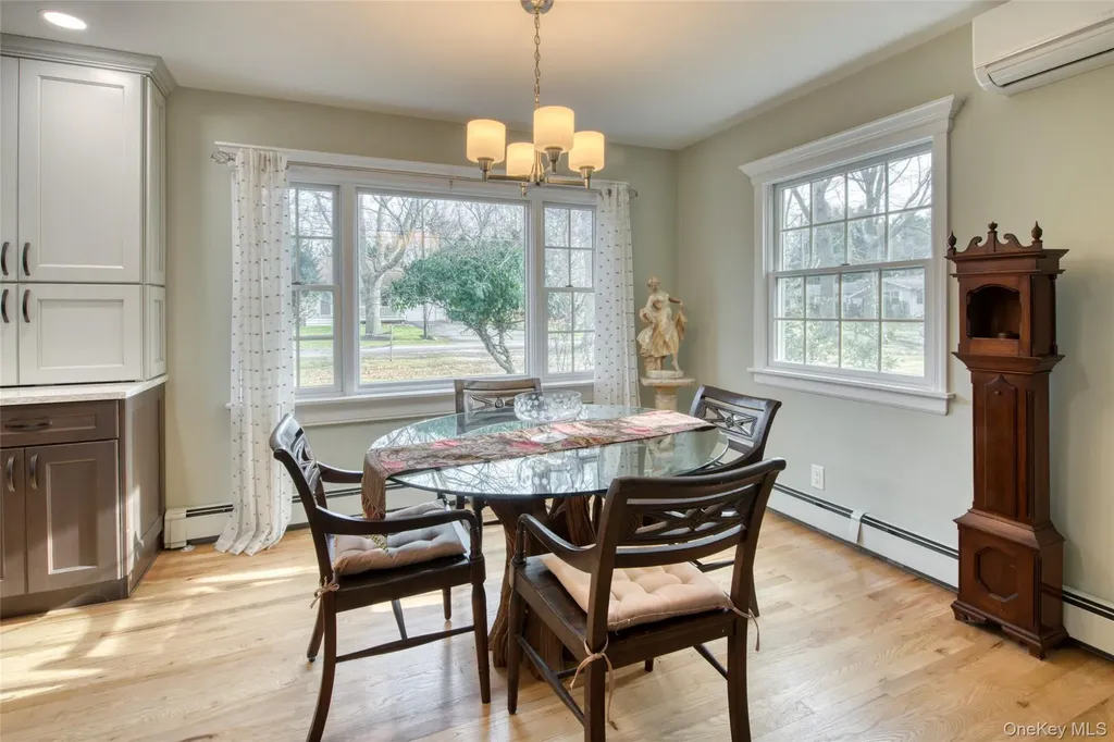 65 Greenway W Orient NY 11957