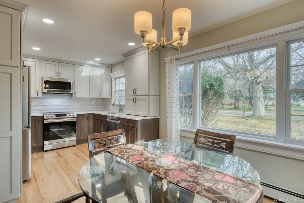 65 Greenway W Orient NY 11957