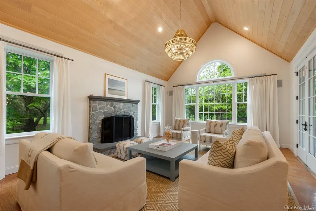 5 Anthony Lane Quogue NY 11959