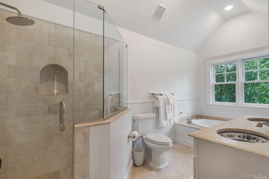 5 Anthony Lane Quogue NY 11959