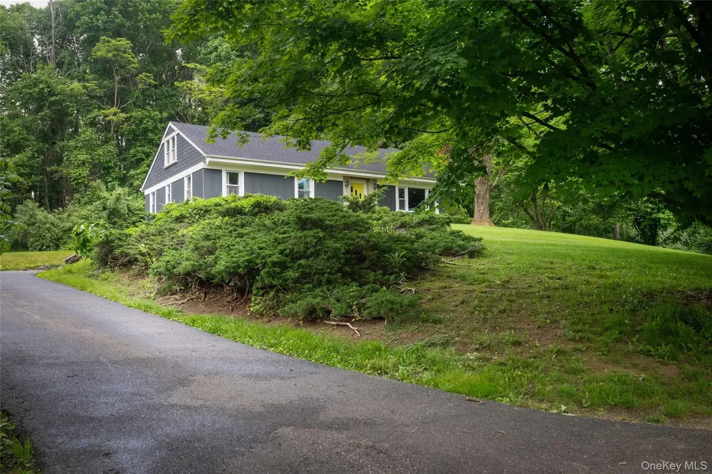 1 Hennessey Lane Poughkeepsie NY 12603