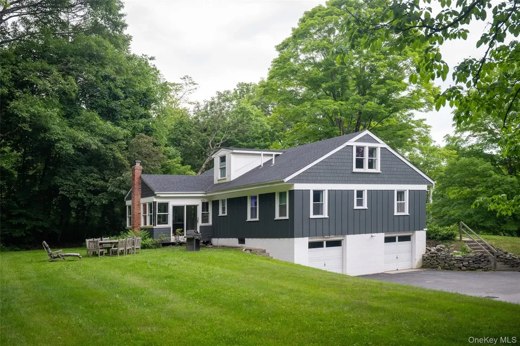 1 Hennessey Lane Poughkeepsie NY 12603