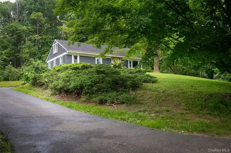 1 Hennessey Lane Poughkeepsie NY 12603