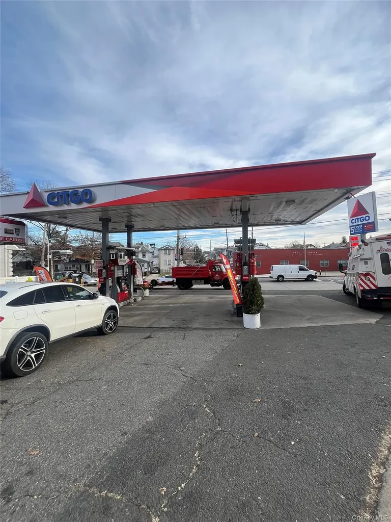 535 Vanderbilt Avenue Staten Island NY 10304