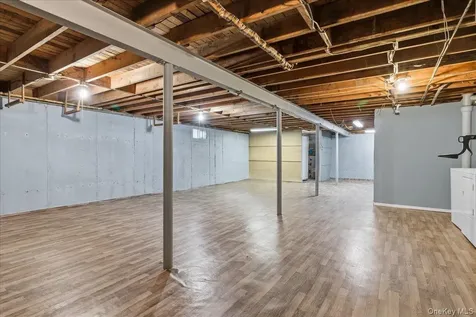 41 Meade Avenue Bethpage NY 11714