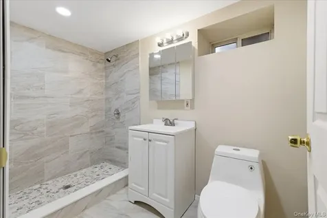 41 Meade Avenue Bethpage NY 11714