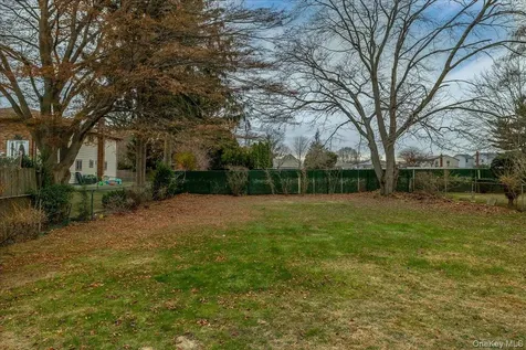 41 Meade Avenue Bethpage NY 11714