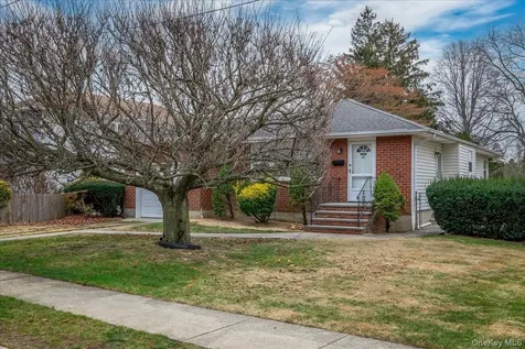 41 Meade Avenue Bethpage NY 11714