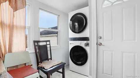 242-27 88 Drive Bellerose NY 11426