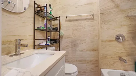 242-27 88 Drive Bellerose NY 11426