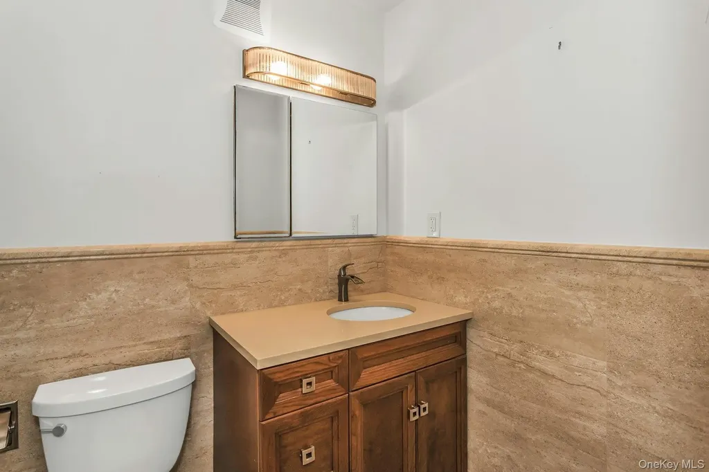 12 Florence Avenue Freeport NY 11520
