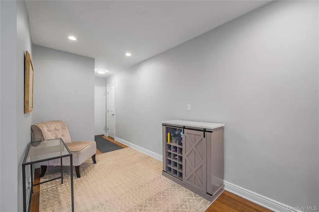 13 Bryant Crescent White Plains NY 10605
