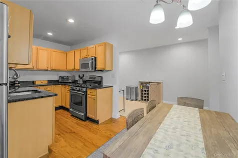 13 Bryant Crescent White Plains NY 10605