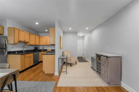 13 Bryant Crescent White Plains NY 10605