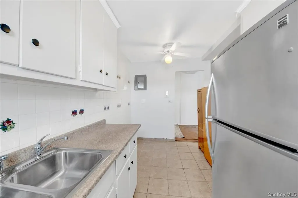 709 Warburton Avenue Yonkers NY 10701