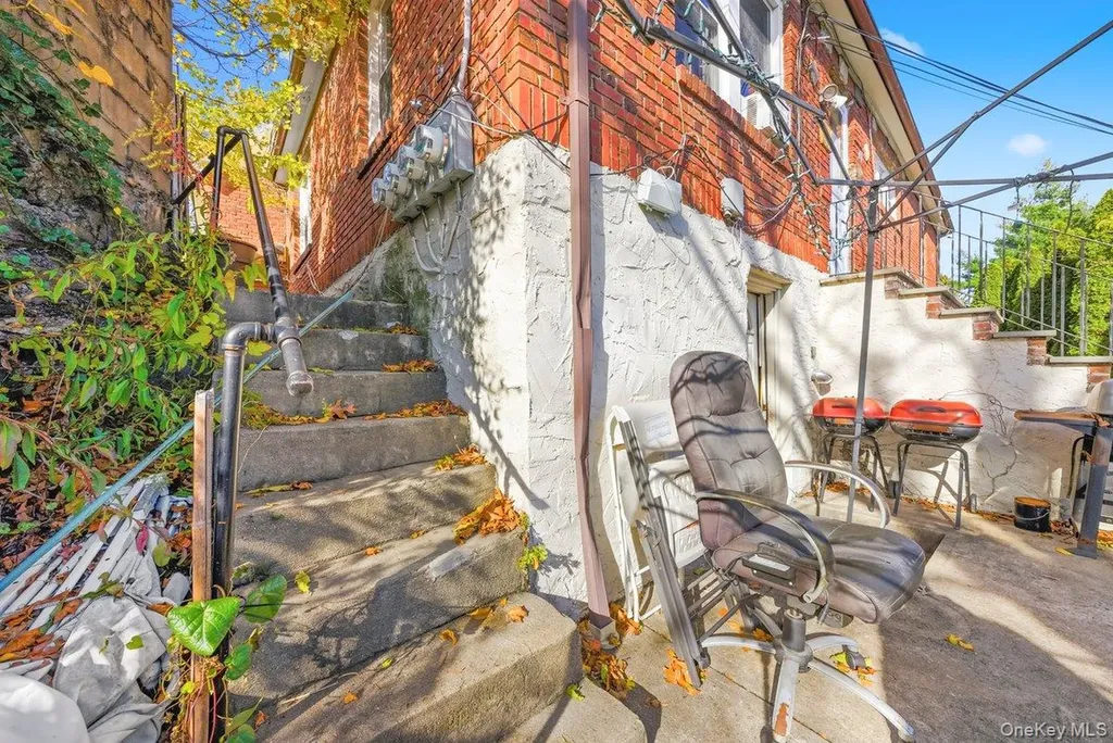 42 Paula Avenue Yonkers NY 10704