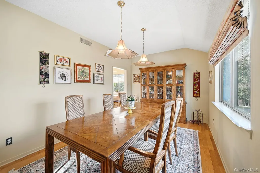 59 Heritage Hills Somers NY 10589