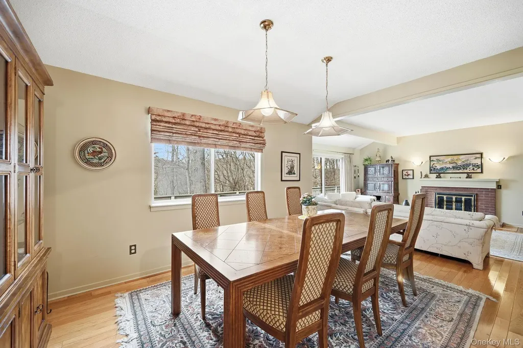 59 Heritage Hills Somers NY 10589