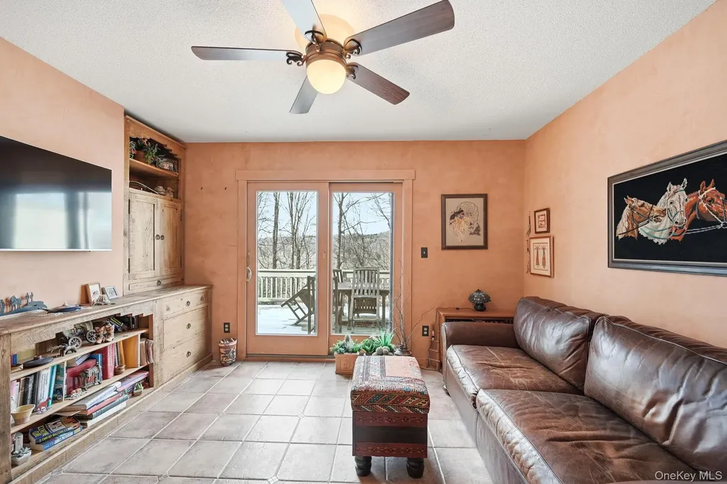 59 Heritage Hills Somers NY 10589