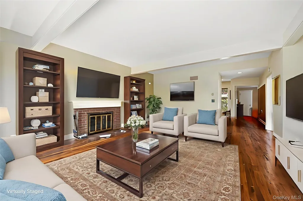 59 Heritage Hills Somers NY 10589